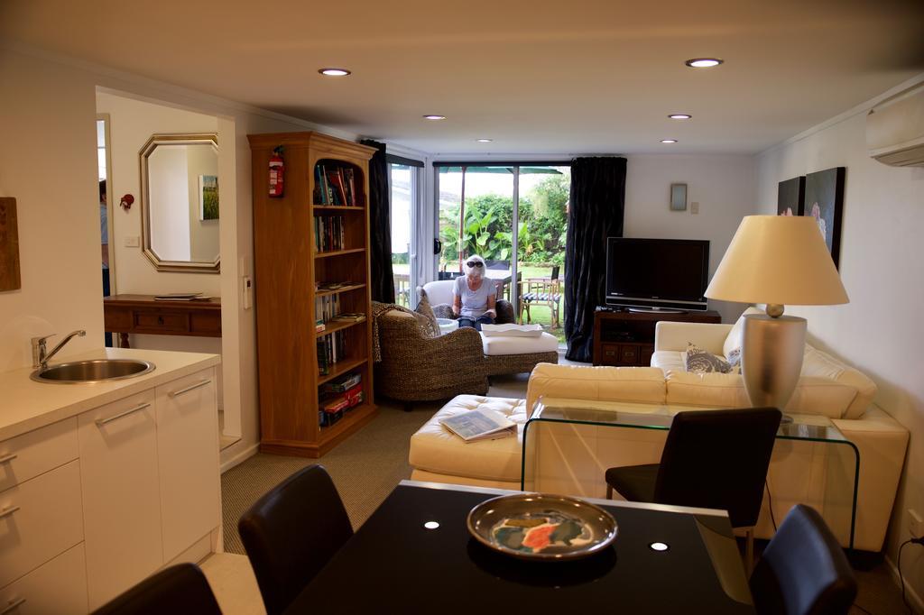 Sunny Glen Cottage Waikanae Dış mekan fotoğraf